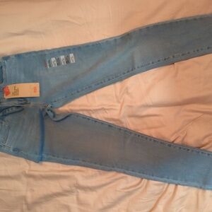 Levi's 28x28 Women's 720 high rise skinny
